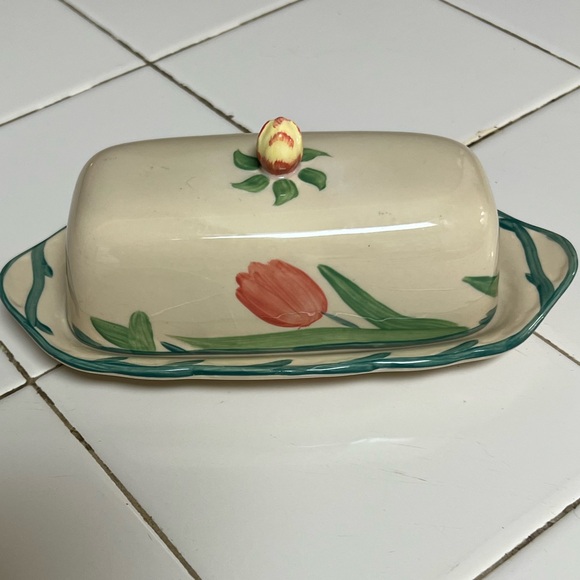 RARE Franciscan Tulip BUTTER DISH & SALT SHAKER - Picture 4 of 7